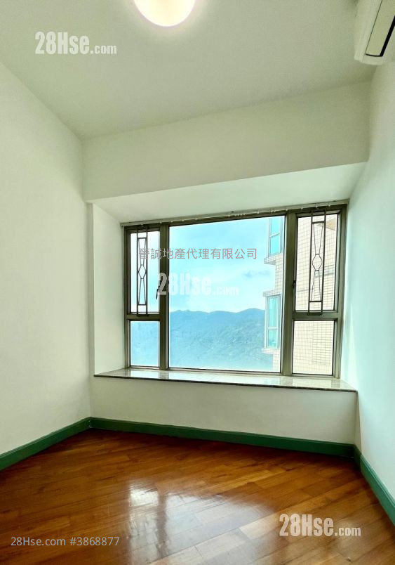 Bellagio Sell 4 Bedrooms , 3 Bathrooms 759 ft² ( 70.5 m² )