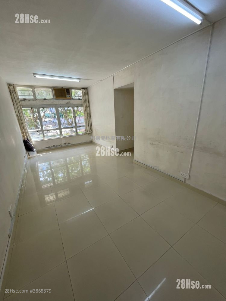 Wah Ming Est Sell 3 Bedrooms 566 ft² ( 52.6 m² )