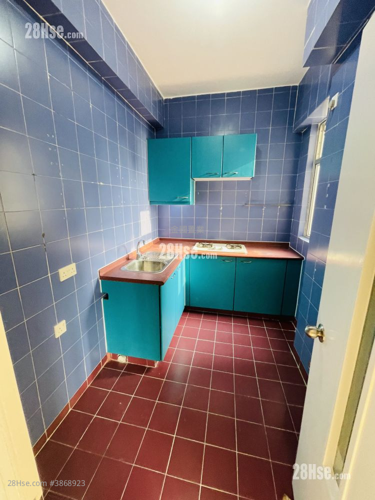Liberty Mansion Rental 3 Bedrooms , 2 Bathrooms 697 ft² ( 64.8 m² )