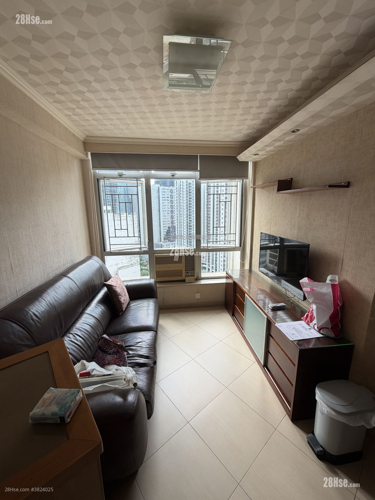Kornhill Garden Sell 2 Bedrooms , 1 Bathroom 484 ft² ( 45.0 m² )