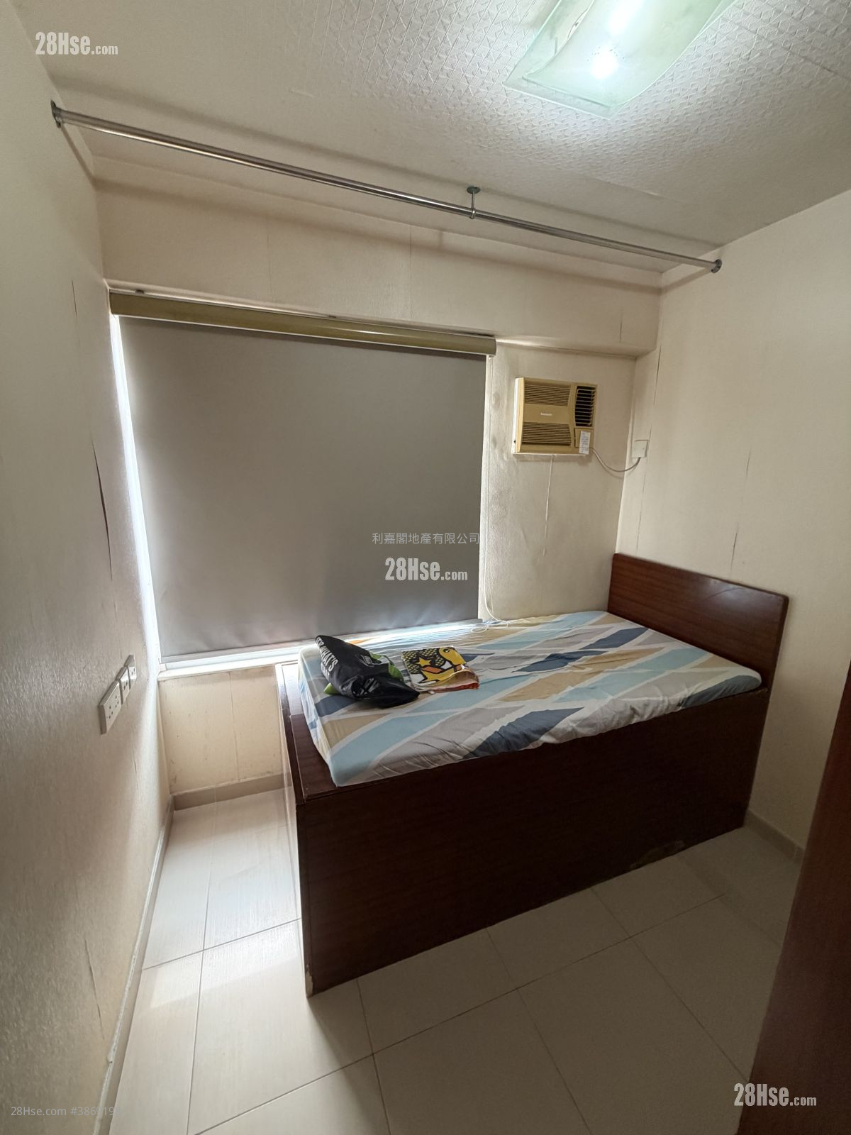 Kornhill Garden Sell 2 Bedrooms , 1 Bathroom 484 ft² ( 45.0 m² )