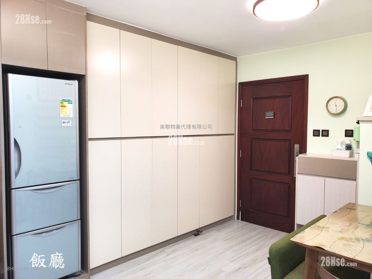 Luk Yeung Sun Chuen Sell 2 Bedrooms 475 ft² ( 44.1 m² )