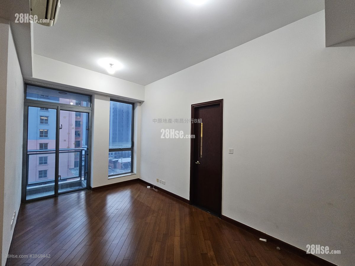 Park Summit Sell 3 Bedrooms , 2 Bathrooms 654 ft² ( 60.8 m² )