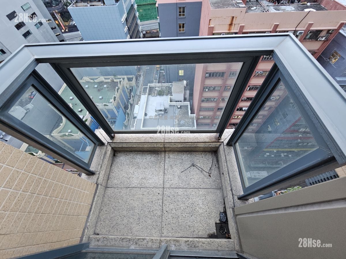 Park Summit Sell 3 Bedrooms , 2 Bathrooms 654 ft² ( 60.8 m² )