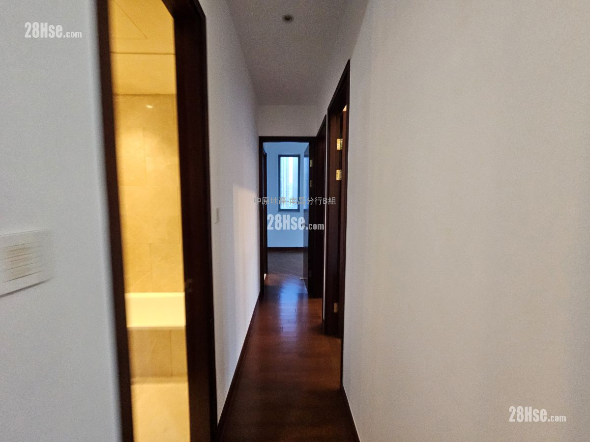 Park Summit Sell 3 Bedrooms , 2 Bathrooms 654 ft² ( 60.8 m² )