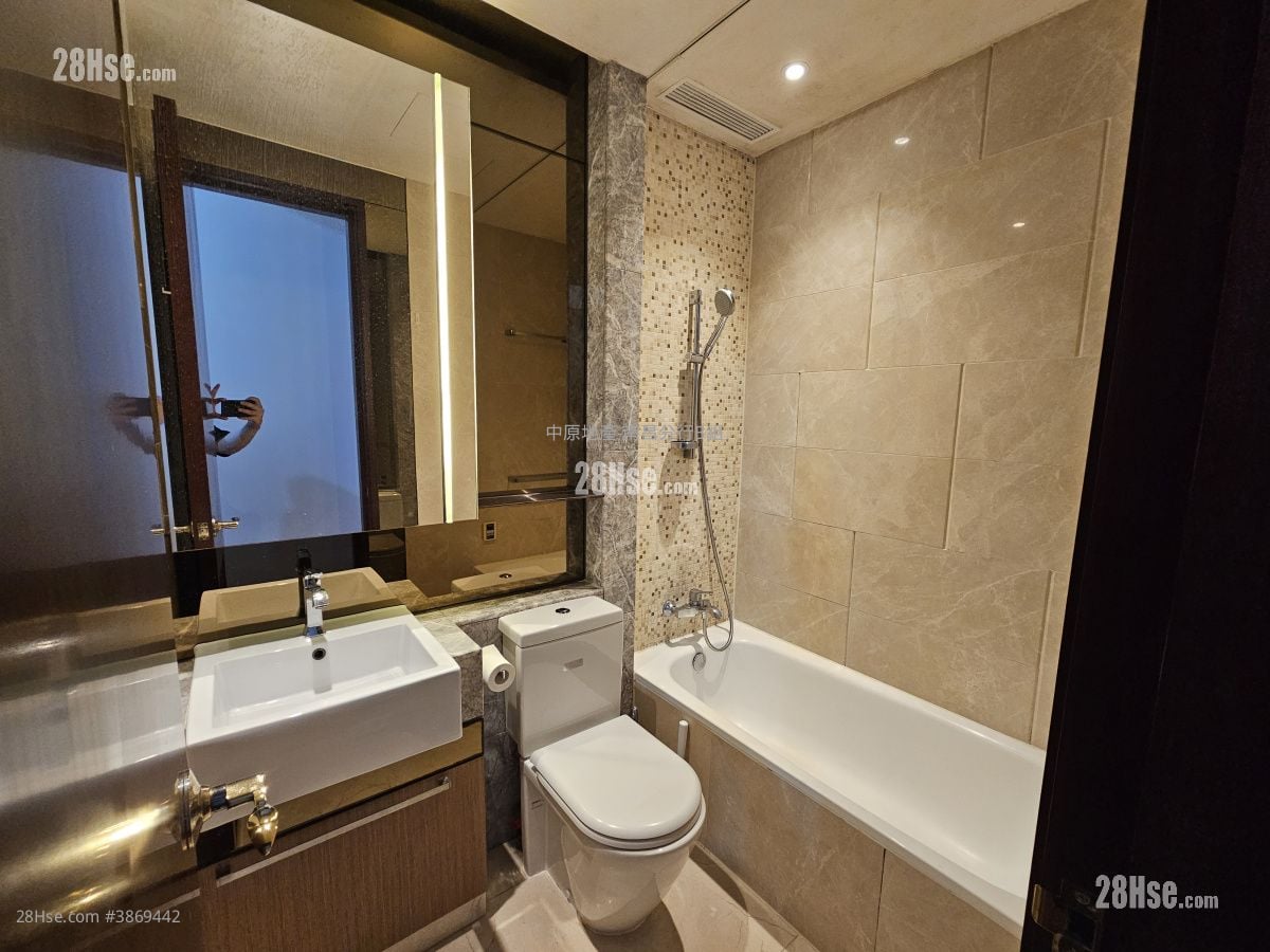 Park Summit Sell 3 Bedrooms , 2 Bathrooms 654 ft² ( 60.8 m² )
