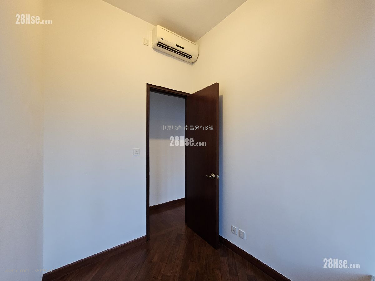 Park Summit Sell 3 Bedrooms , 2 Bathrooms 654 ft² ( 60.8 m² )