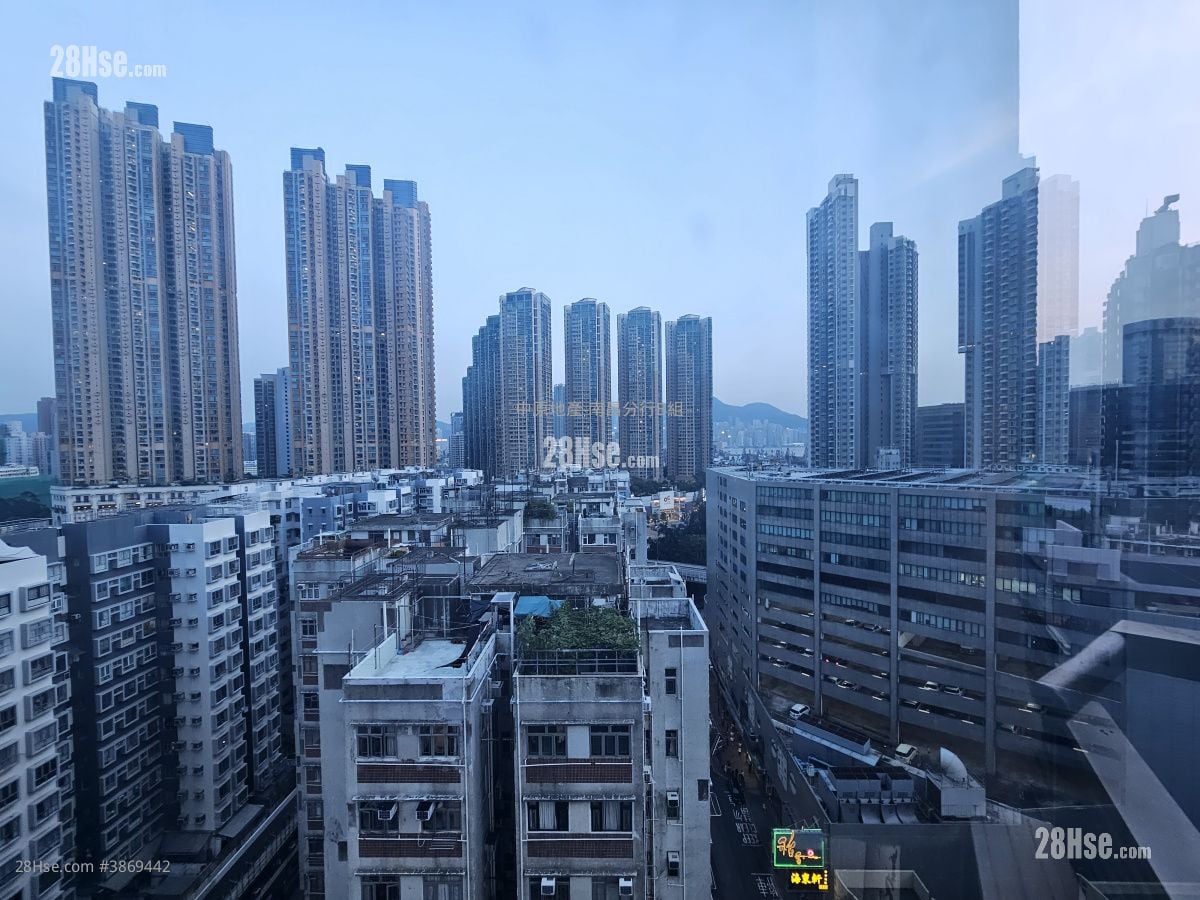 Park Summit Sell 3 Bedrooms , 2 Bathrooms 654 ft² ( 60.8 m² )