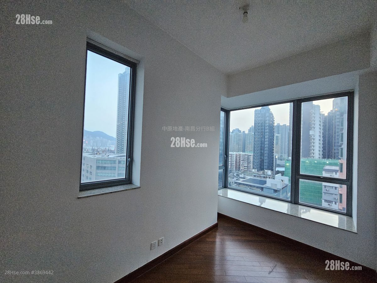 Park Summit Sell 3 Bedrooms , 2 Bathrooms 654 ft² ( 60.8 m² )