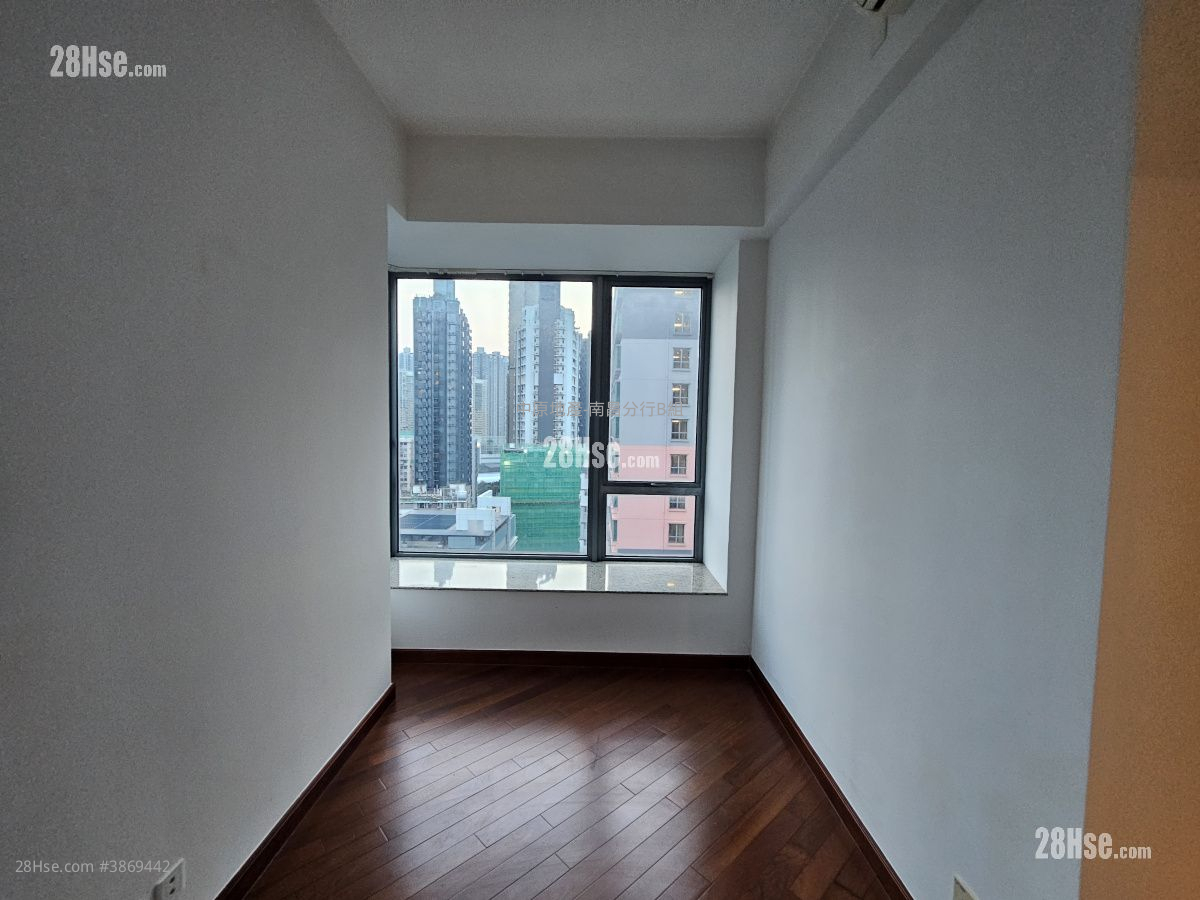 Park Summit Sell 3 Bedrooms , 2 Bathrooms 654 ft² ( 60.8 m² )