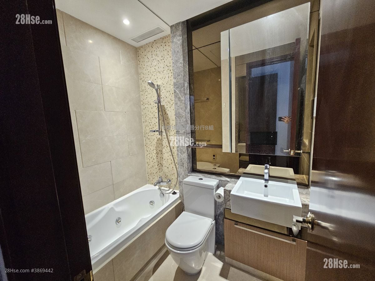 Park Summit Sell 3 Bedrooms , 2 Bathrooms 654 ft² ( 60.8 m² )