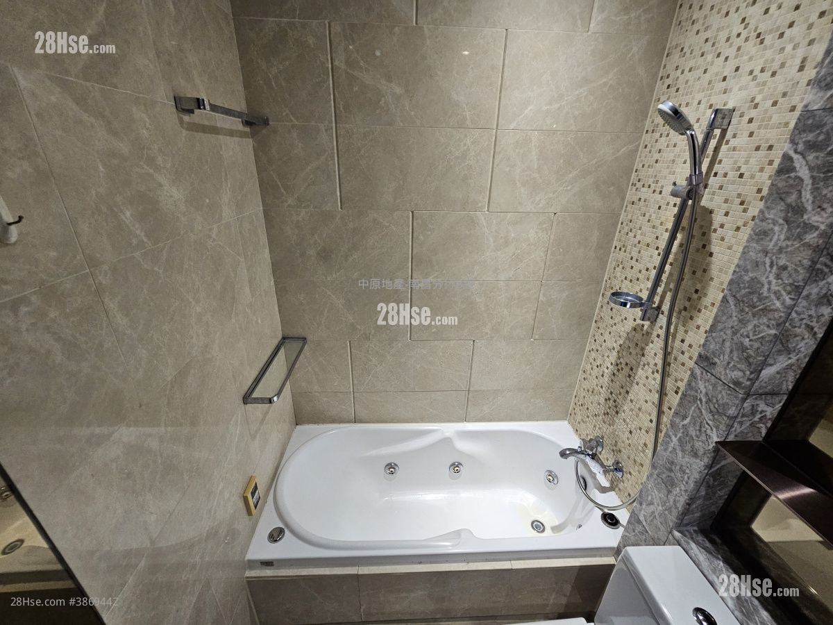 Park Summit Sell 3 Bedrooms , 2 Bathrooms 654 ft² ( 60.8 m² )