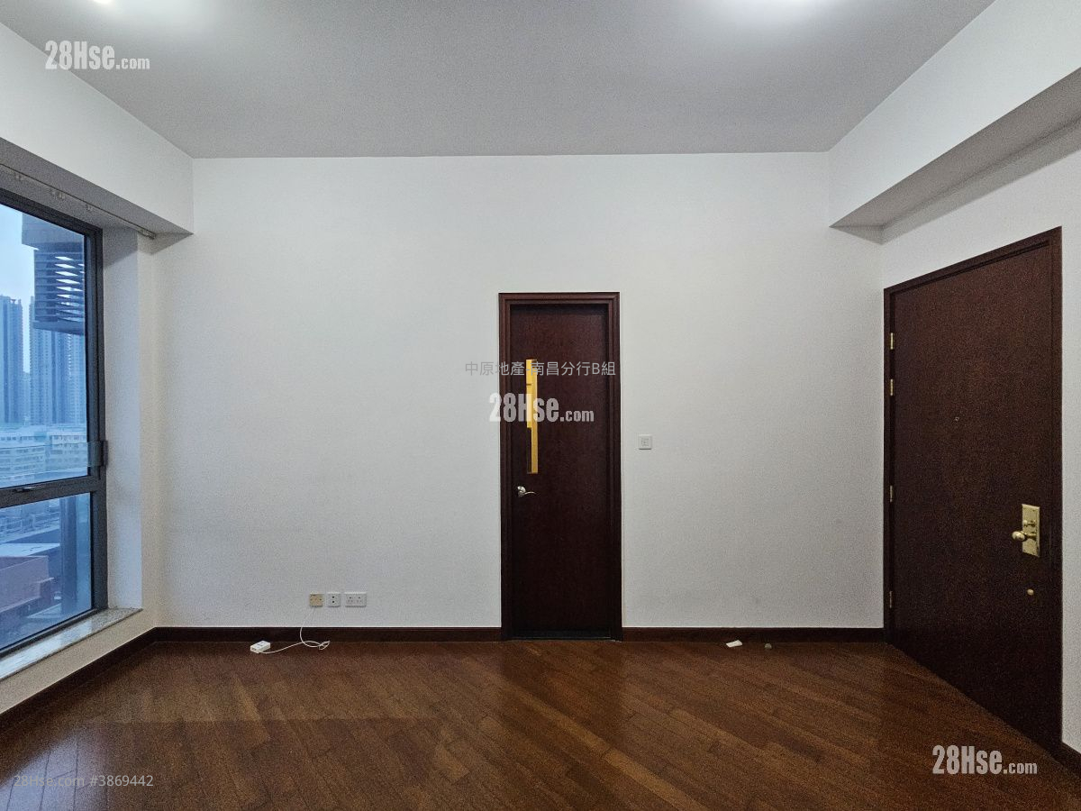 Park Summit Sell 3 Bedrooms , 2 Bathrooms 654 ft² ( 60.8 m² )