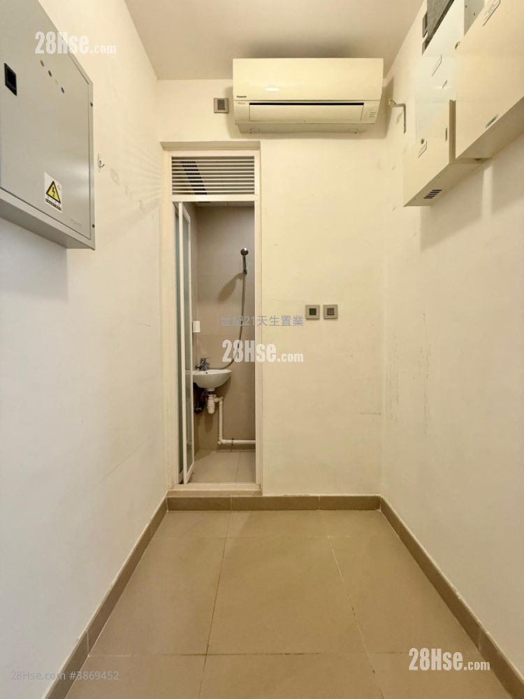 Napa Sell 4 Bedrooms , 3 Bathrooms 1,763 ft² ( 163.8 m² )