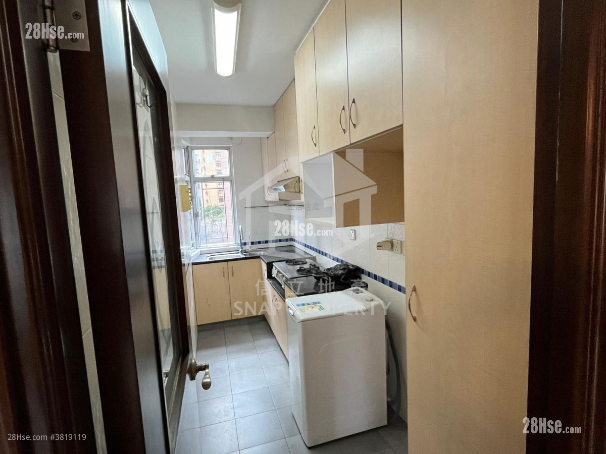 The Fortune Gardens Sell 3 Bedrooms , 1 Bathroom 721 ft² ( 67.0 m² )
