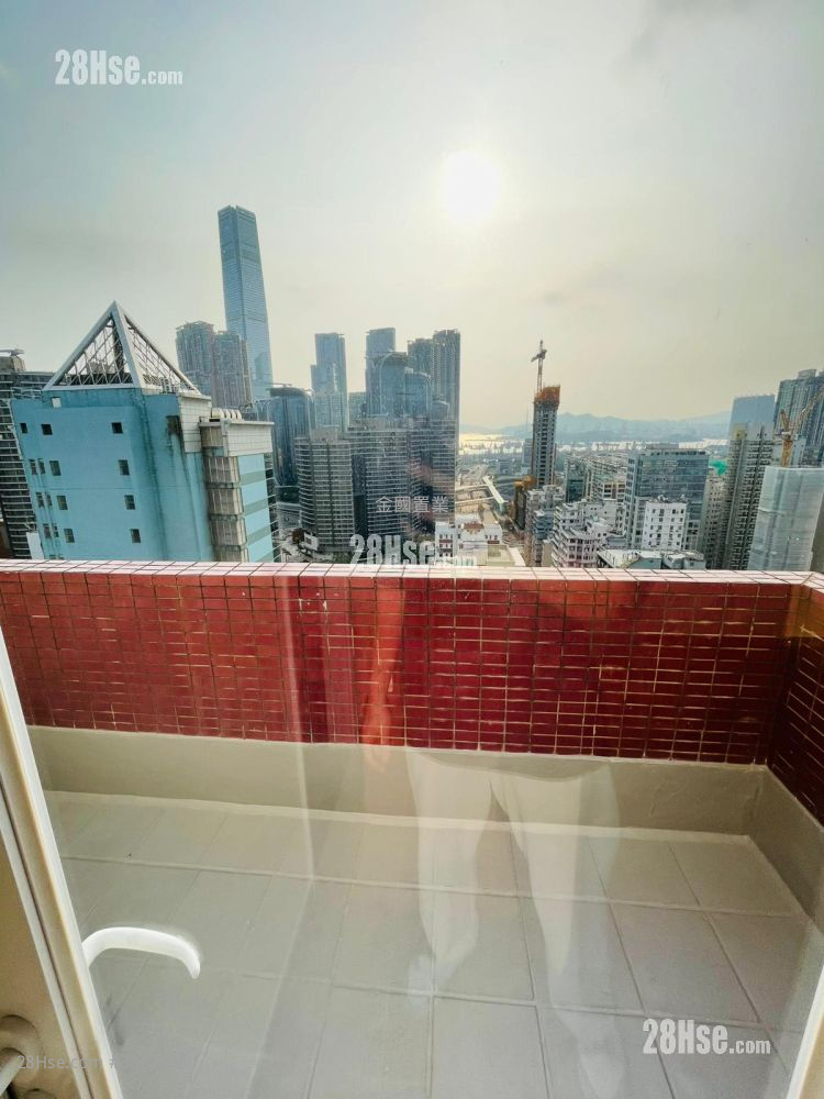 Liberty Mansion Rental 3 Bedrooms , 2 Bathrooms 694 ft² ( 64.5 m² )