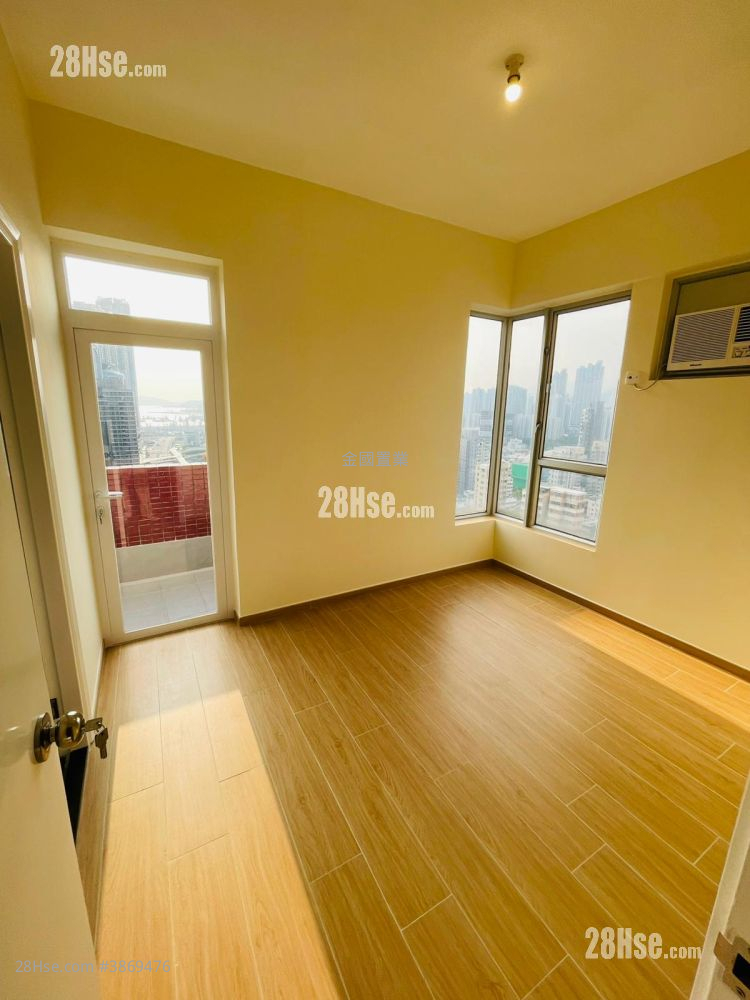 Liberty Mansion Rental 3 Bedrooms , 2 Bathrooms 694 ft² ( 64.5 m² )
