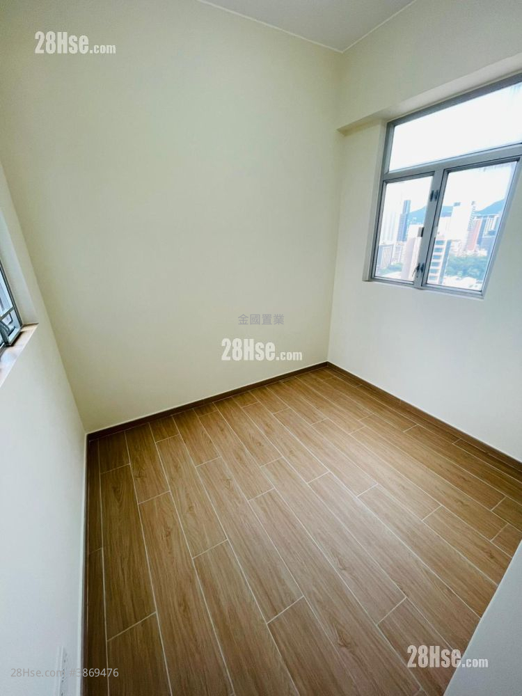 Liberty Mansion Rental 3 Bedrooms , 2 Bathrooms 694 ft² ( 64.5 m² )