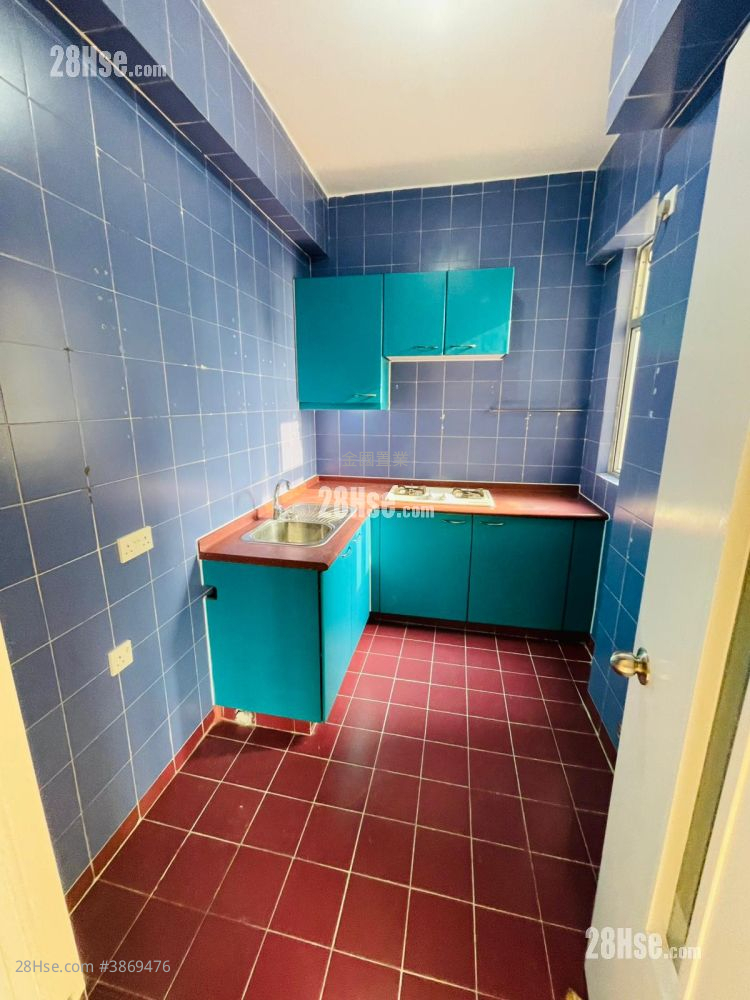 Liberty Mansion Rental 3 Bedrooms , 2 Bathrooms 694 ft² ( 64.5 m² )