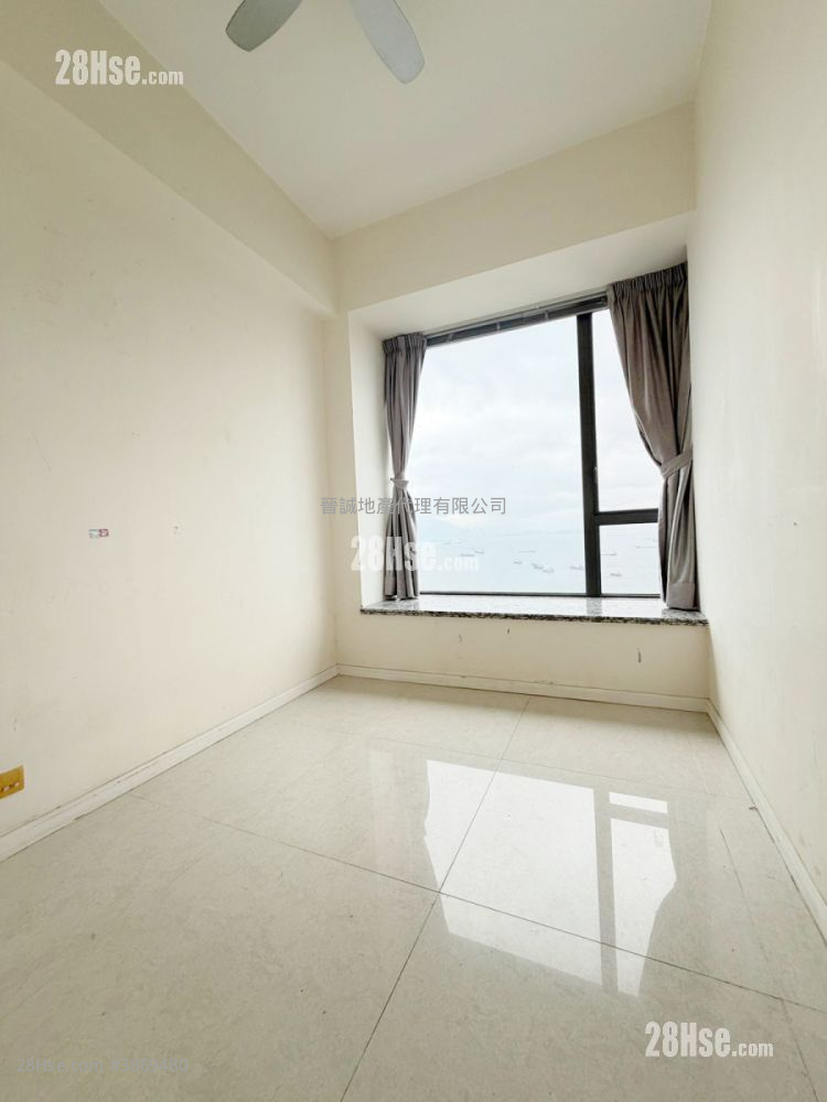 Crown By The Sea Sell 5+ Bedrooms , 3 Bathrooms 1,026 ft² ( 95.3 m² )