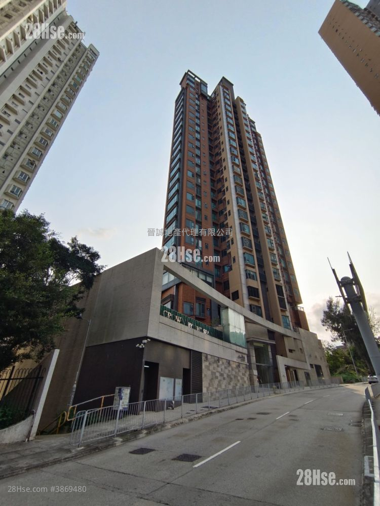 Crown By The Sea Sell 5+ Bedrooms , 3 Bathrooms 1,026 ft² ( 95.3 m² )
