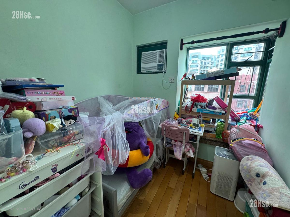 Horae Place Sell 2 Bedrooms , 1 Bathroom 424 ft² ( 39.4 m² )