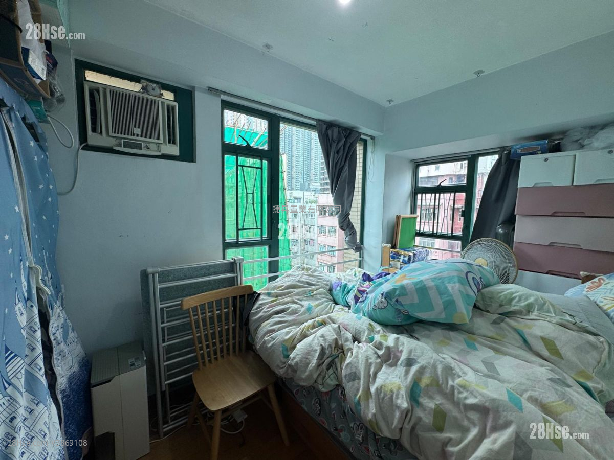 Horae Place Sell 2 Bedrooms , 1 Bathroom 424 ft² ( 39.4 m² )