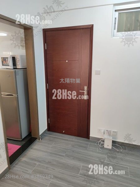 United Building Sell 2 Bedrooms 296 ft² ( 27.5 m² )