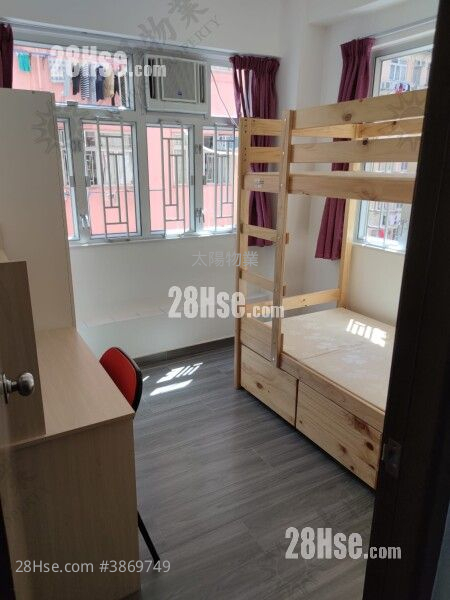 United Building Sell 2 Bedrooms 296 ft² ( 27.5 m² )
