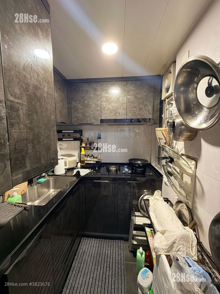 Lai Tsui Court Sell 376 ft² ( 34.9 m² )