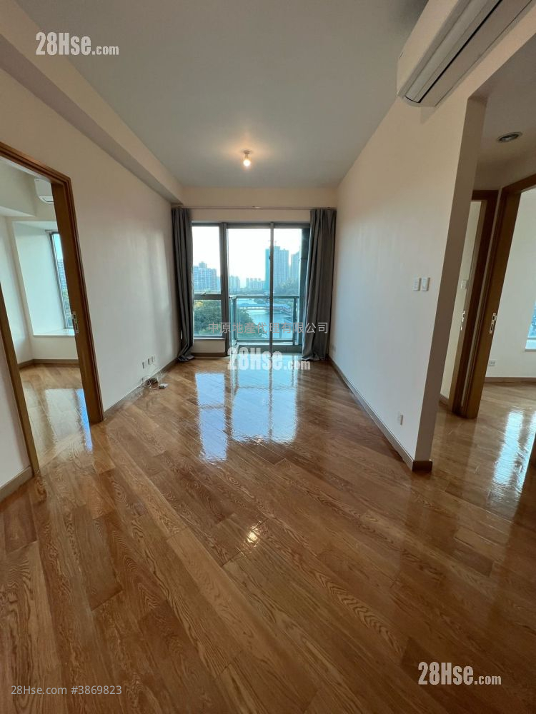 Century Gateway Sell 3 Bedrooms , 1 Bathroom 718 ft² ( 66.7 m² )