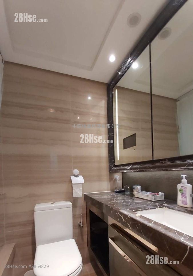 Century Gateway Sell 2 Bedrooms , 1 Bathroom 485 ft² ( 45.1 m² )