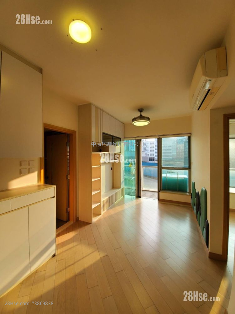 Century Gateway Sell 2 Bedrooms , 1 Bathroom 483 ft² ( 44.9 m² )