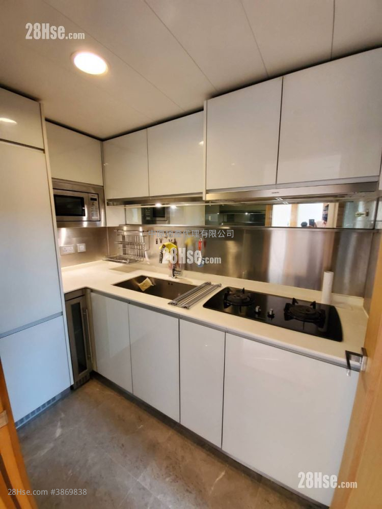 Century Gateway Sell 2 Bedrooms , 1 Bathroom 483 ft² ( 44.9 m² )