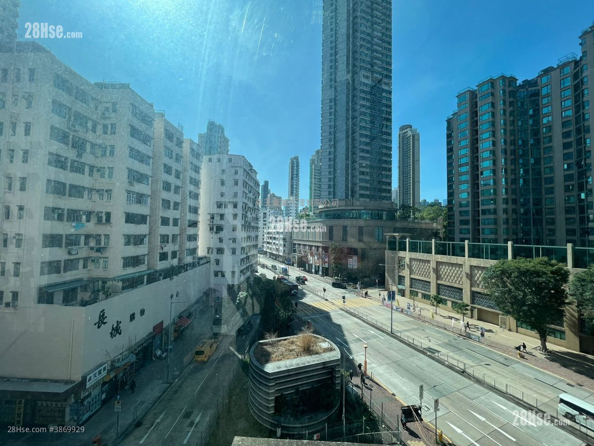 Horae Place Sell 3 Bedrooms , 2 Bathrooms 424 ft² ( 39.4 m² )