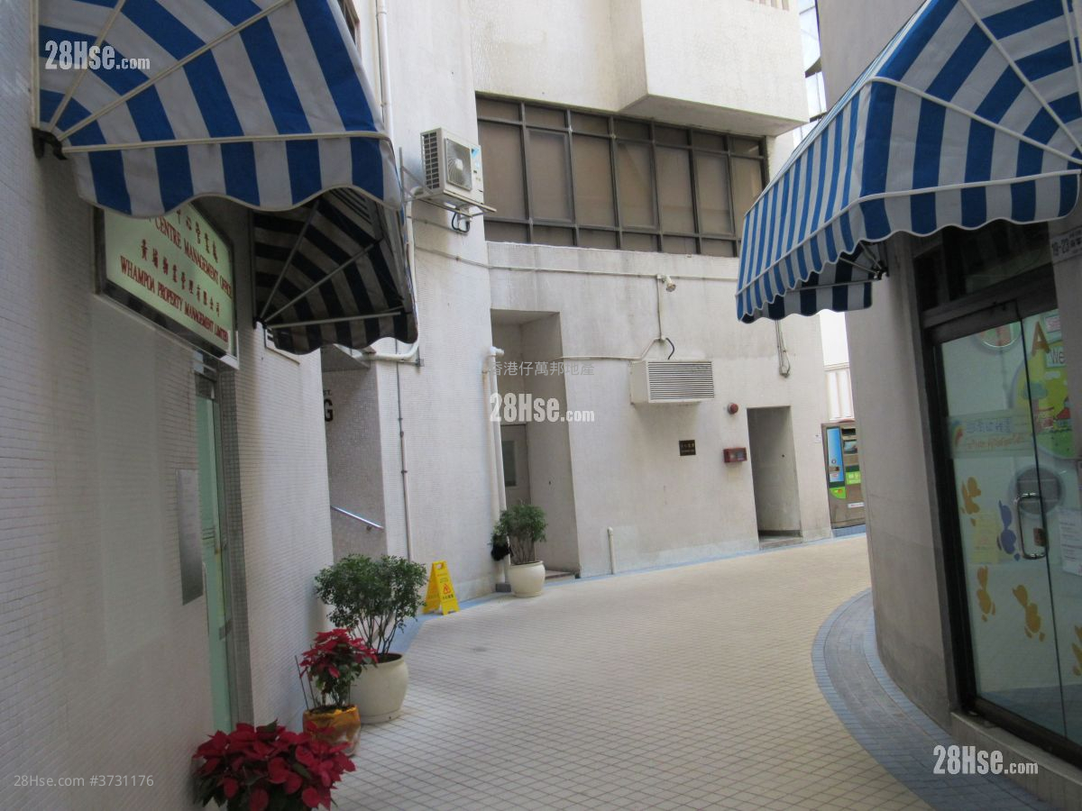 Aberdeen Centre Sell 3 Bedrooms , 1 Bathroom 559 ft² ( 51.9 m² )