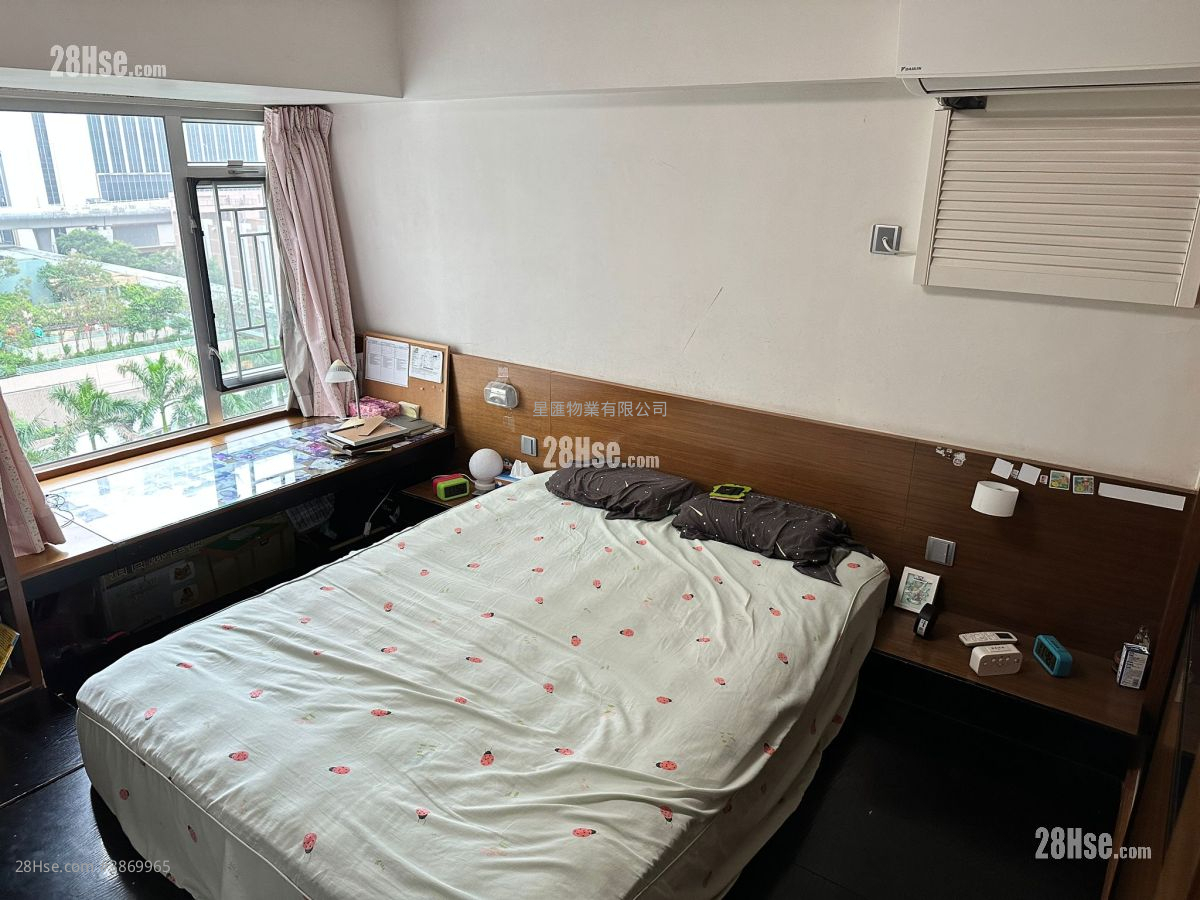 Hunghom Bay Centre Sell 3 Bedrooms , 2 Bathrooms 956 ft² ( 88.8 m² )