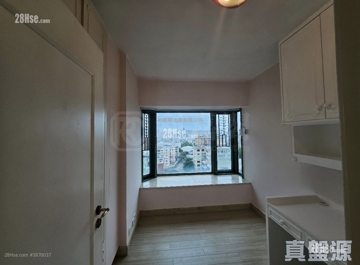 Peninsula Heights Sell 4 Bedrooms 1,107 ft² ( 102.8 m² )