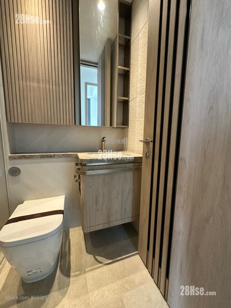 101 Kings Road Rental 2 Bedrooms , 1 Bathroom 380 ft² ( 35.3 m² )