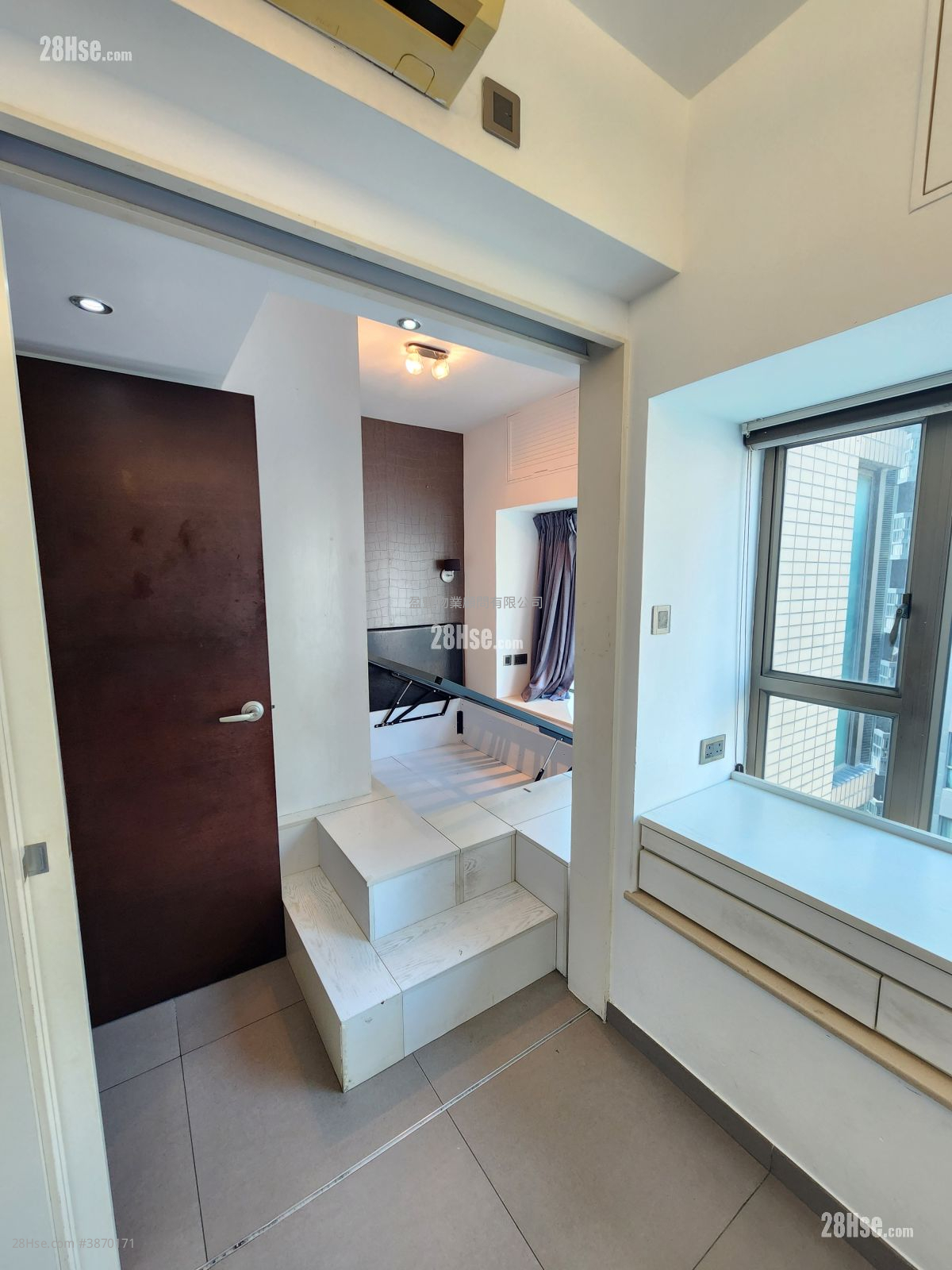 The Zenith Rental 1 Bedroom , 1 Bathroom 498 ft² ( 46.3 m² )