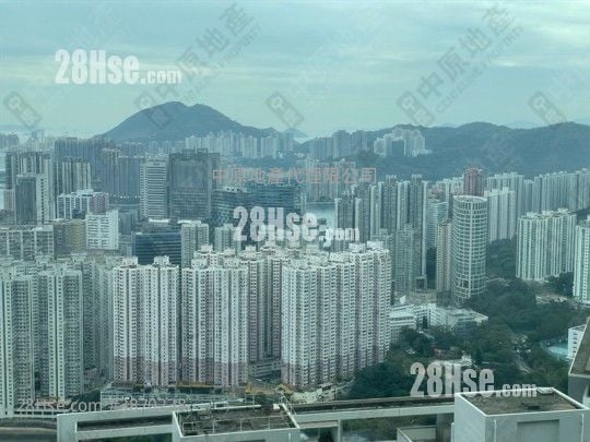 The Cairnhill Sell 3 Bedrooms 1,008 ft² ( 93.6 m² )