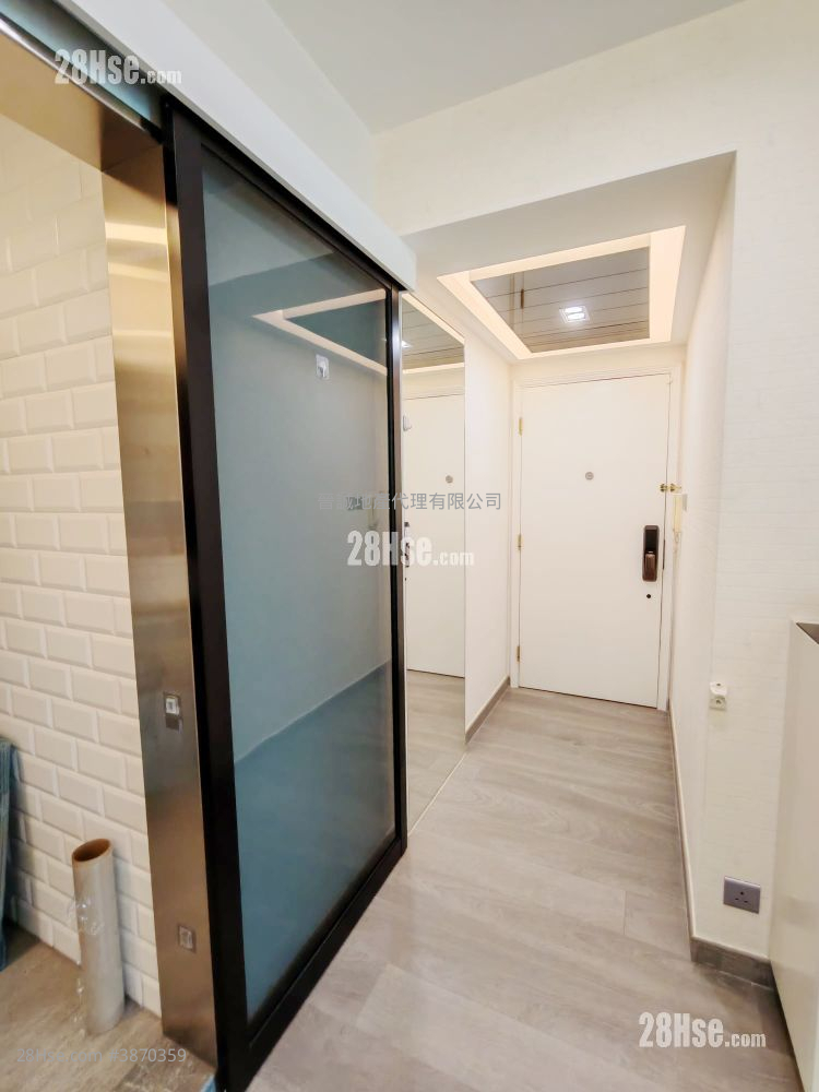 Bellagio Sell 2 Bedrooms , 1 Bathroom 577 ft² ( 53.6 m² )