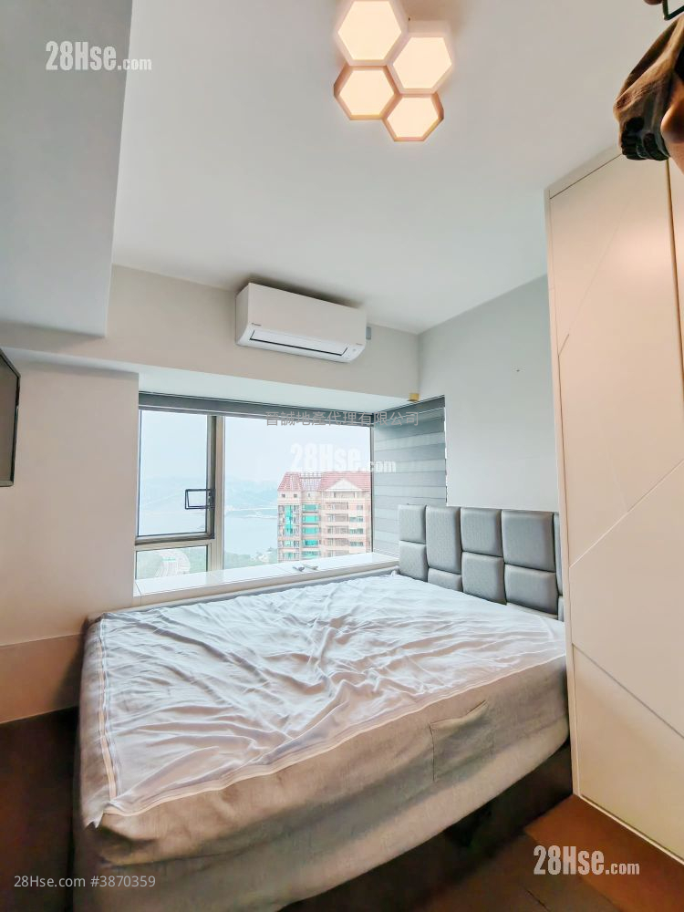 Bellagio Sell 2 Bedrooms , 1 Bathroom 577 ft² ( 53.6 m² )