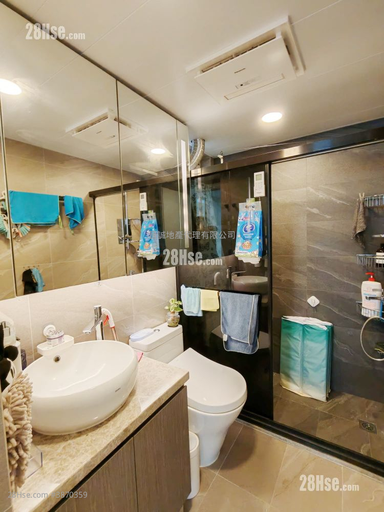 Bellagio Sell 2 Bedrooms , 1 Bathroom 577 ft² ( 53.6 m² )