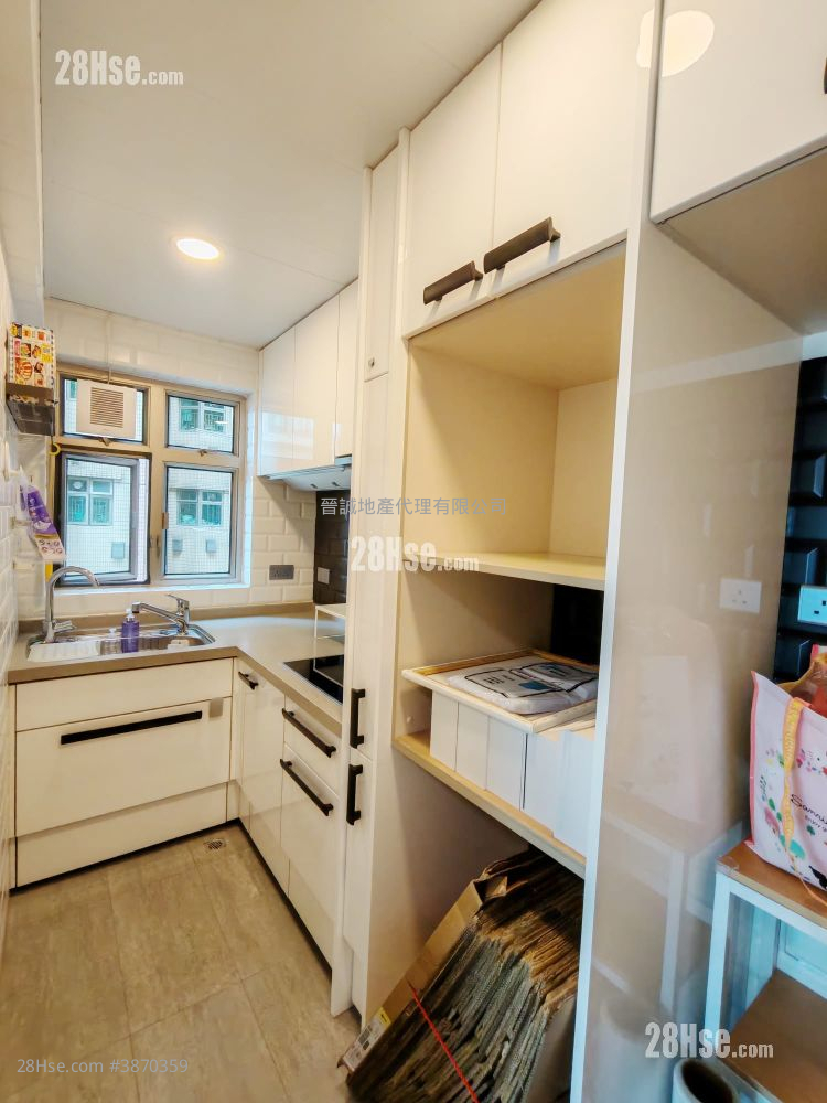 Bellagio Sell 2 Bedrooms , 1 Bathroom 577 ft² ( 53.6 m² )