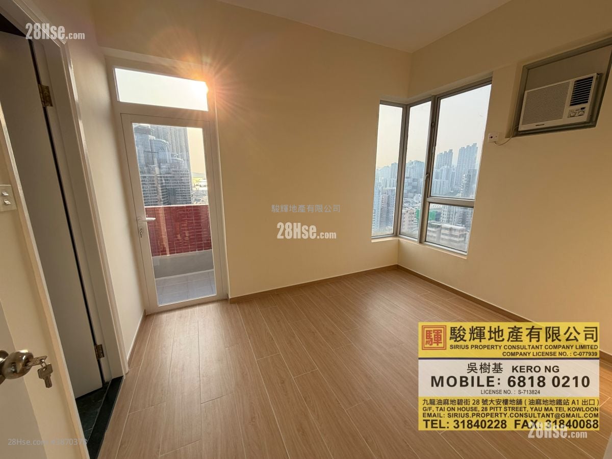 Liberty Mansion Rental 3 Bedrooms , 2 Bathrooms 694 ft² ( 64.5 m² )