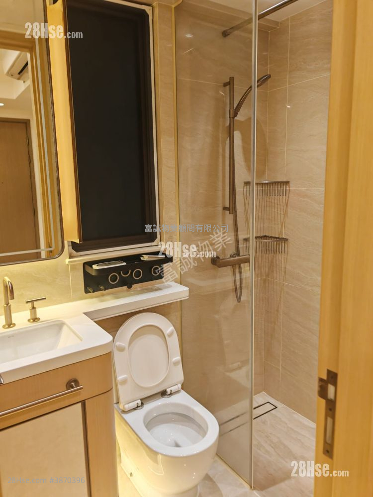 One East Coast Sell 2 Bedrooms , 1 Bathroom 374 ft² ( 34.7 m² )