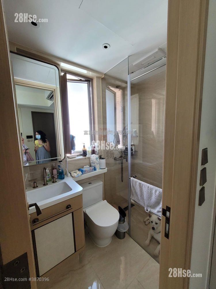 One East Coast Sell 2 Bedrooms , 1 Bathroom 374 ft² ( 34.7 m² )