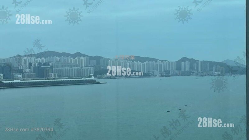 Harbourfront Landmark Sell 4 Bedrooms 1,420 ft² ( 131.9 m² )