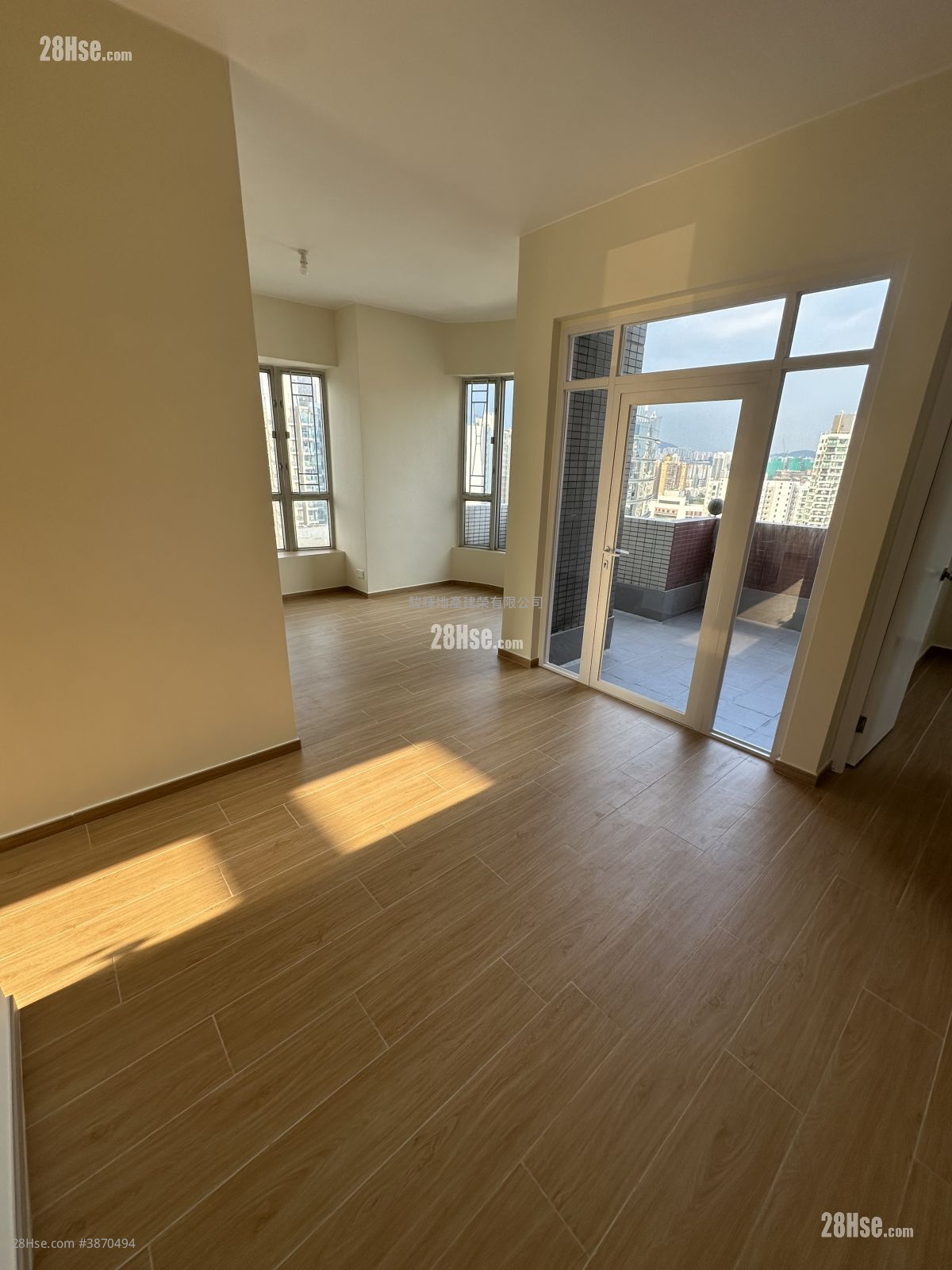 Liberty Mansion Rental 3 Bedrooms , 2 Bathrooms 694 ft² ( 64.5 m² )